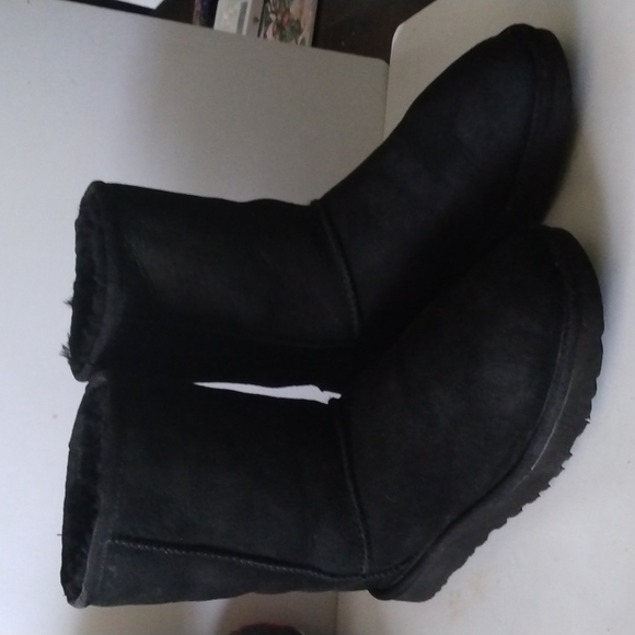 UGG Shoes - UGG BOOTS CORTAS